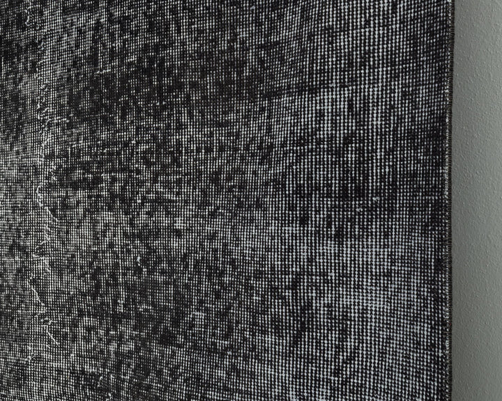 Black Oushak Rug 0' x 11' 2" | No. VR18034