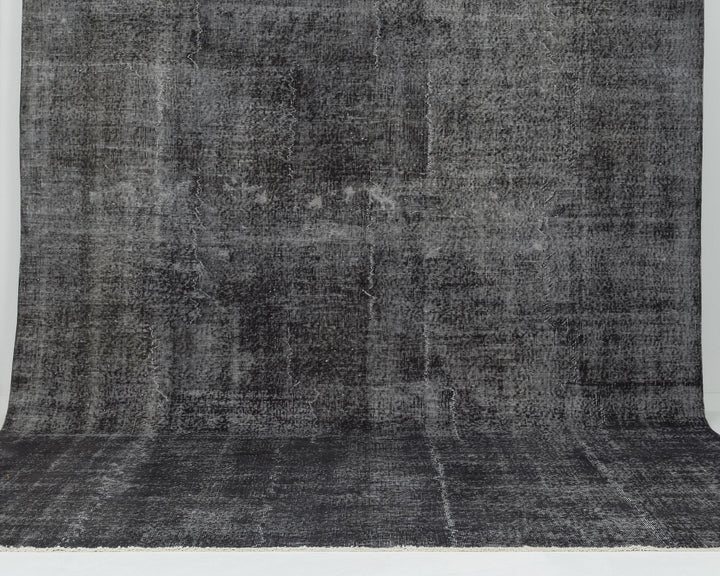 Black Oushak Rug 0' x 11' 2" | No. VR18034