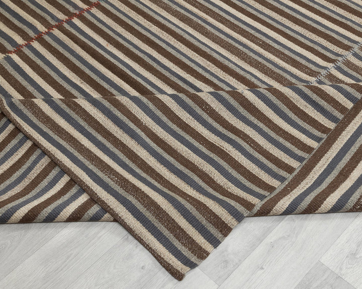 Brown Kilim Rug 9' 10" x 13' 1" | No. VR31162