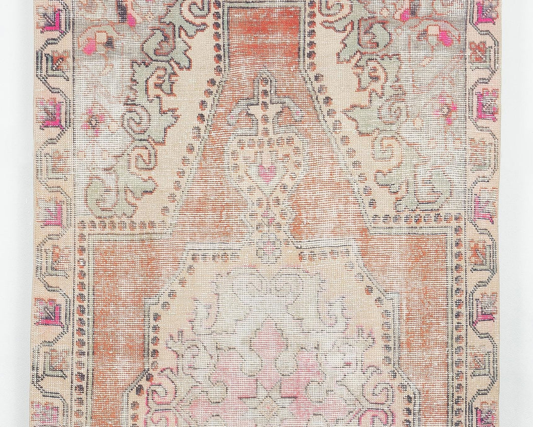 Beige Oushak Rug 4' 3" x 7' 9" | No. VR37450