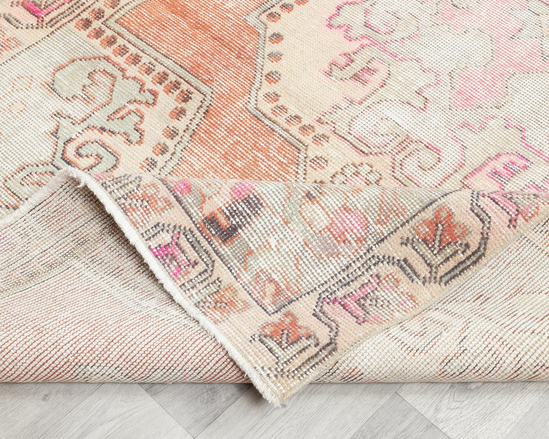 Beige Oushak Rug 4' 3" x 7' 9" | No. VR37450