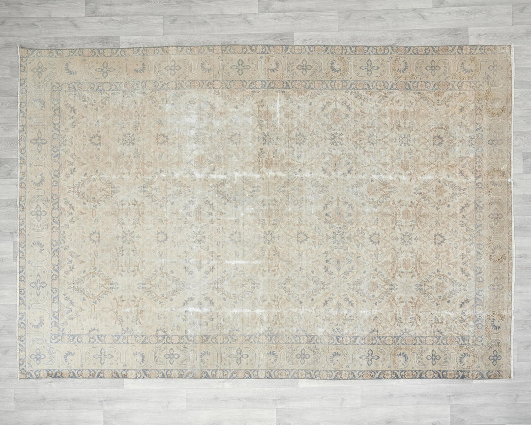 Beige Oushak Rug 6' 8" x 9' 5" | No. VR43221