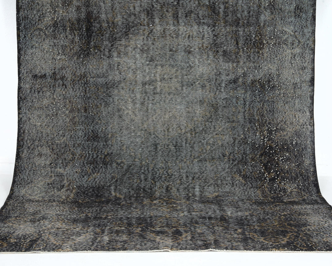 Black Oushak Rug 5' 7" x 9' | No. VR11726
