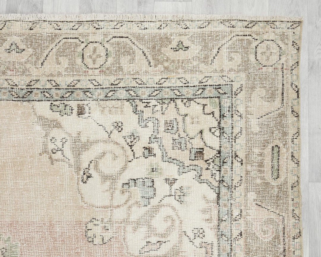 Faded Oushak Rug 10' 3" x 6' | No. VR54120