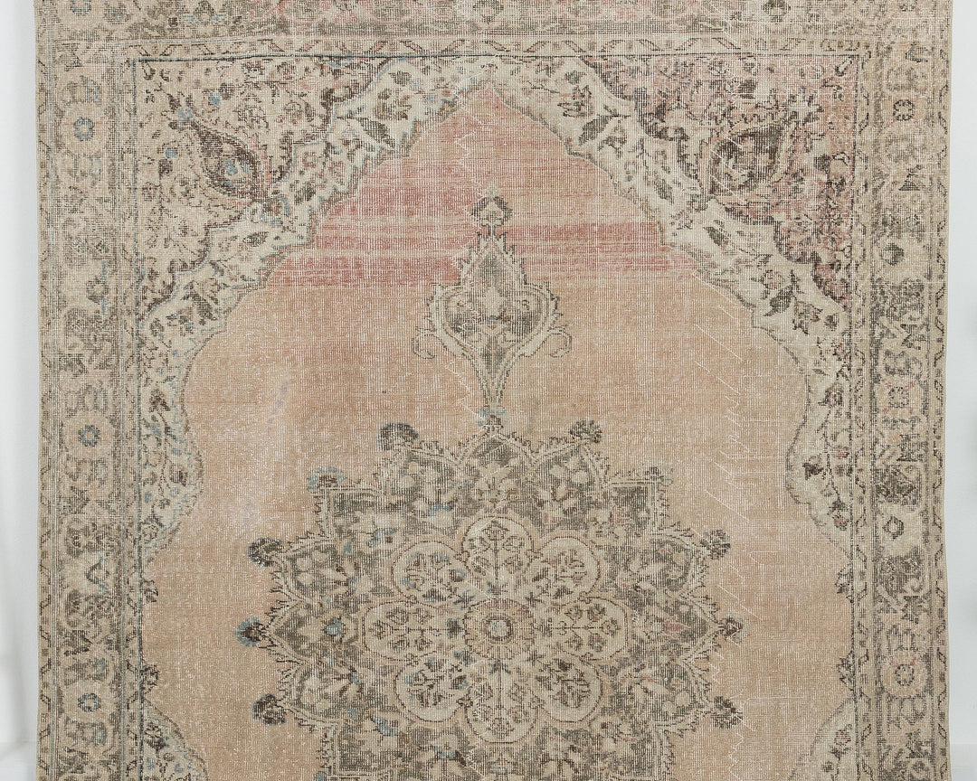 Faded Oushak Rug 6' 9" x 10' 6" | No. VR96012