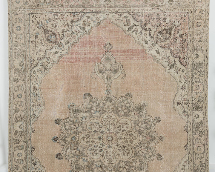 Faded Oushak Rug 6' 9" x 10' 6" | No. VR96012