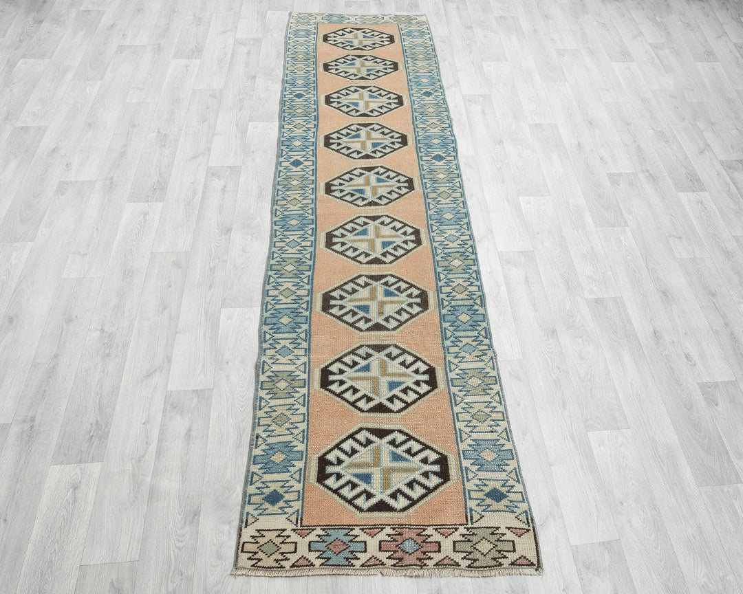 Neutral Runner Rug 2' 2" x 9' | No. VR33859