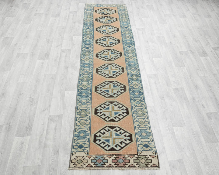 Neutral Runner Rug 2' 2" x 9' | No. VR33859