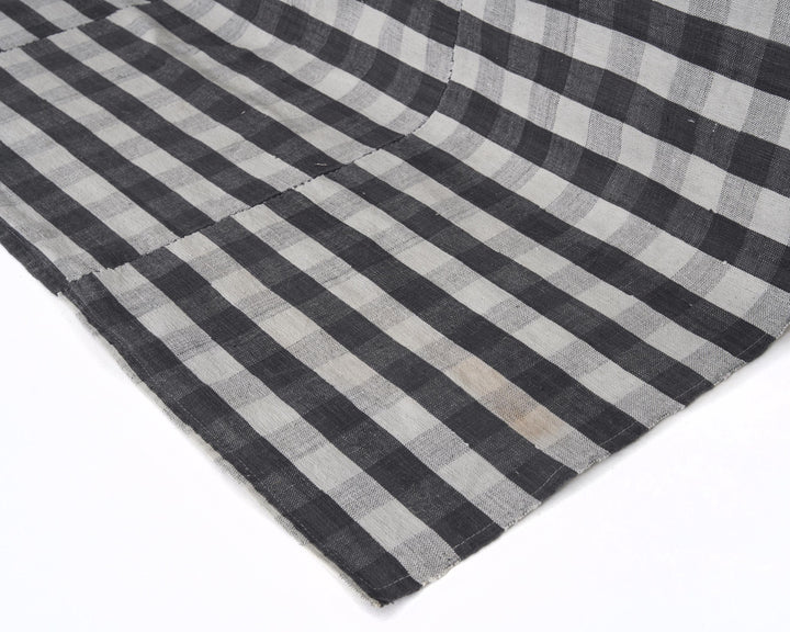 Black Kilim Rug 5' 5" x 8' 1" | No. VR88183