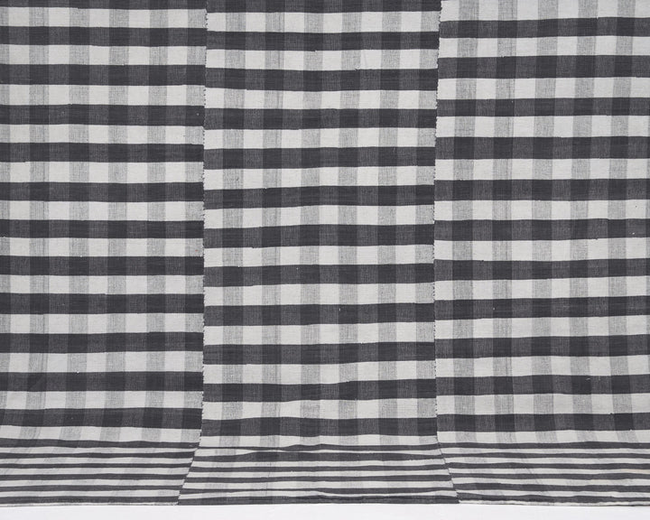 Black Kilim Rug 5' 5" x 8' 1" | No. VR88183