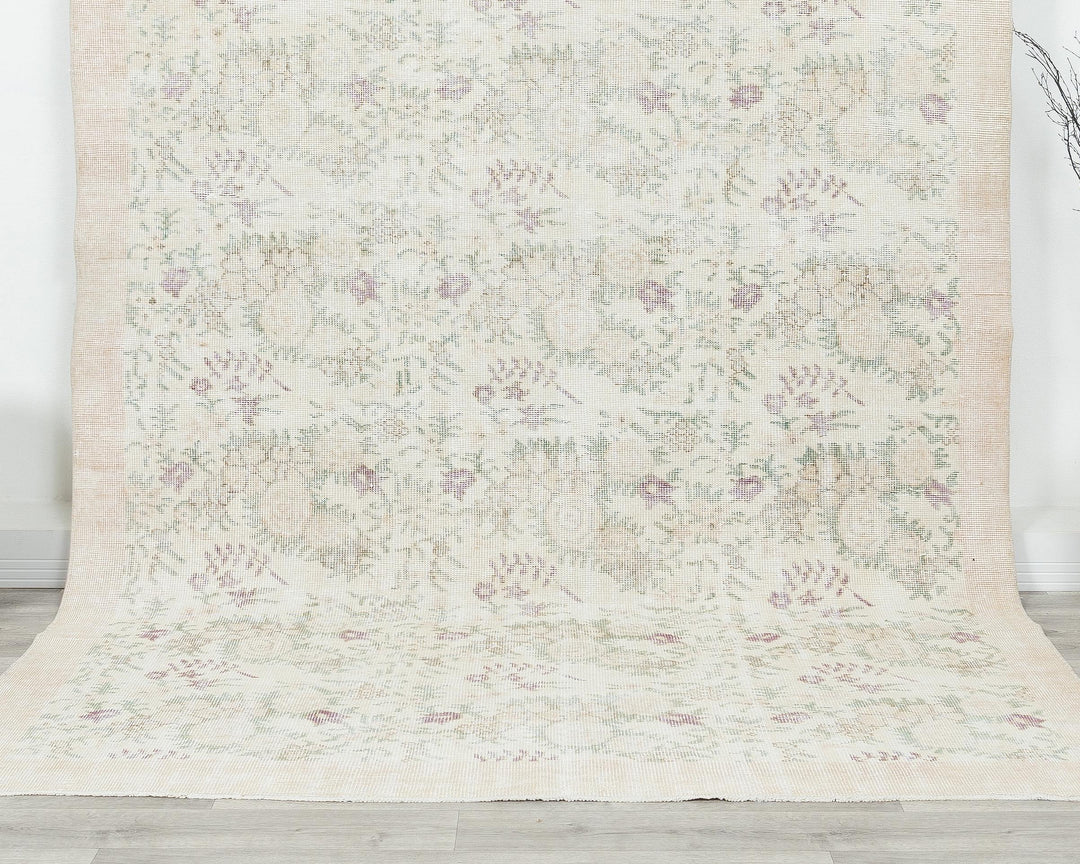 Neutral Oushak Rug 6' 2" x 9' 6" | No. VR15867