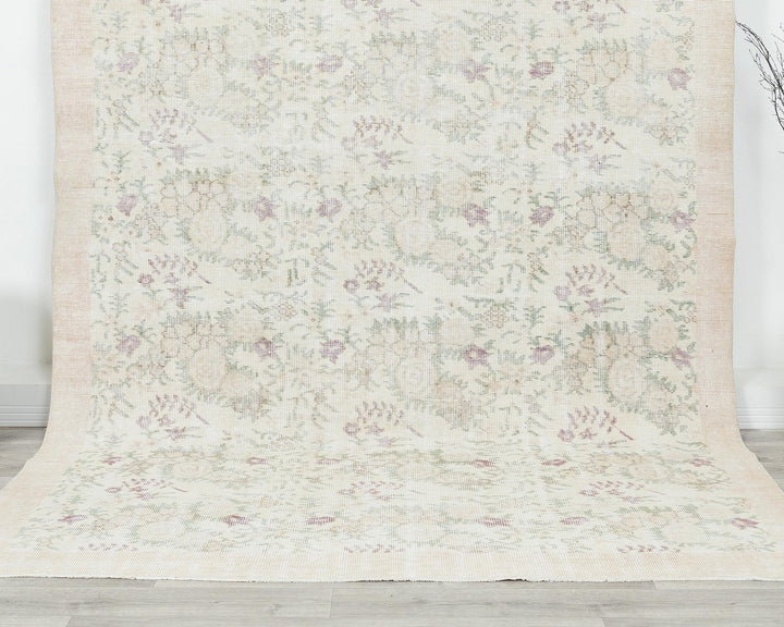 Neutral Oushak Rug 6' 2" x 9' 6" | No. VR15867