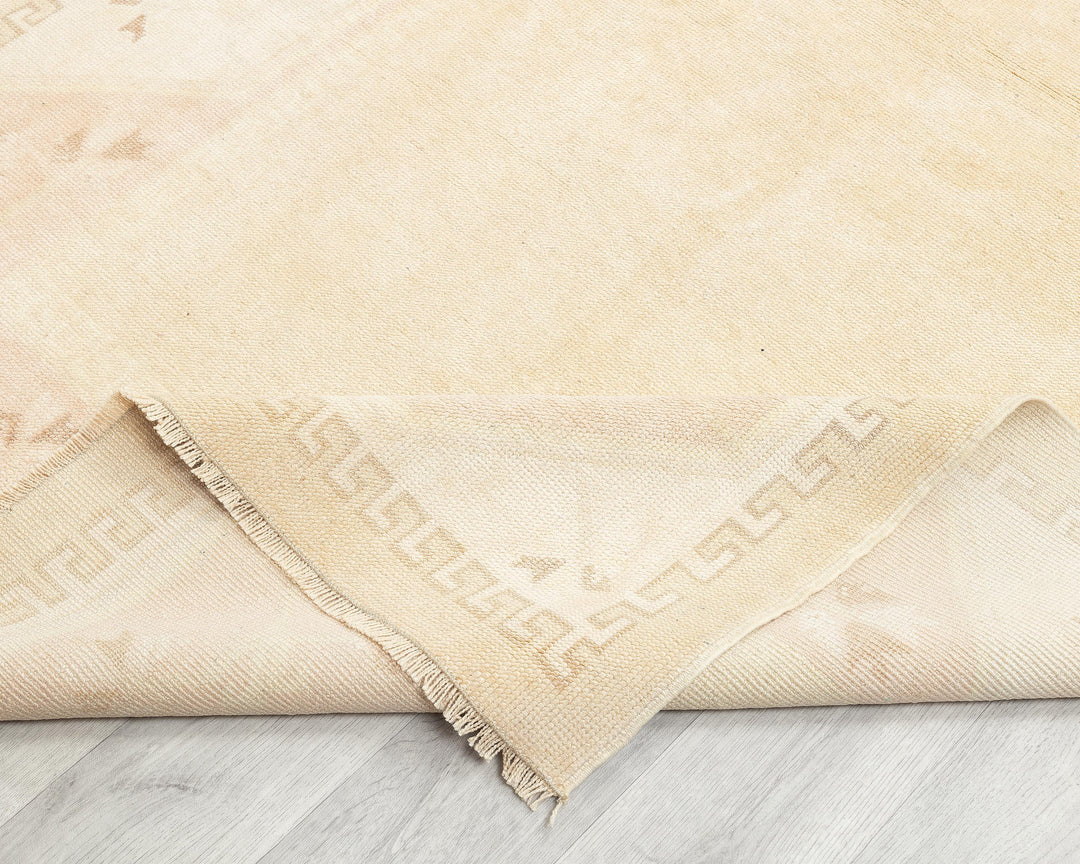 Beige Oushak Rug 4' x 6' 9" | No. VR38860