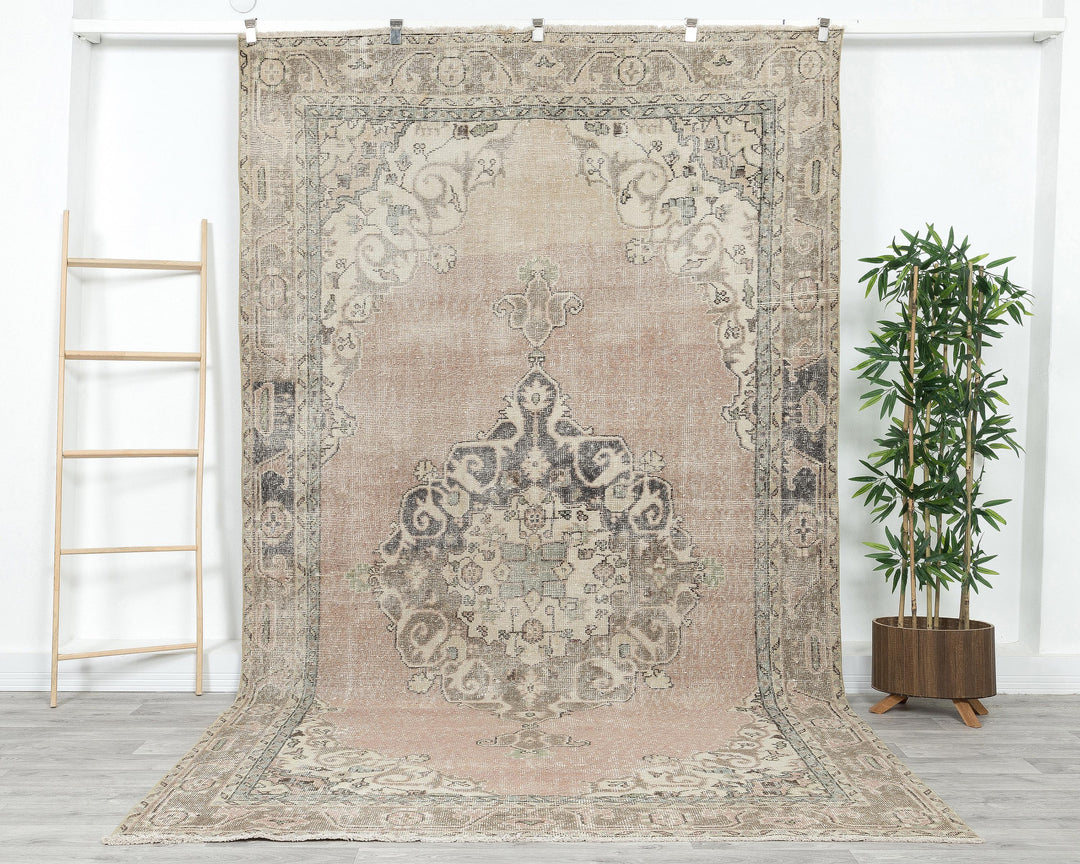 Faded Oushak Rug 10' 3" x 6' | No. VR54120