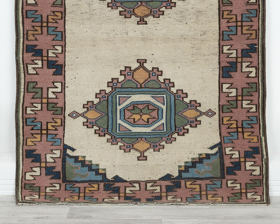 Oushak Rug 3' 1" x 4' 4" | No. VR69537