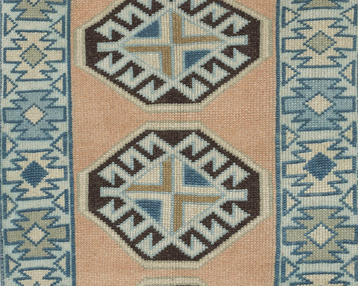 Neutral Runner Rug 2' 2" x 9' | No. VR33859