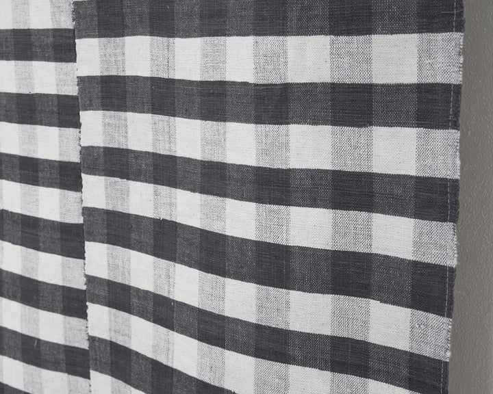 Black Kilim Rug 5' 5" x 8' 1" | No. VR88183