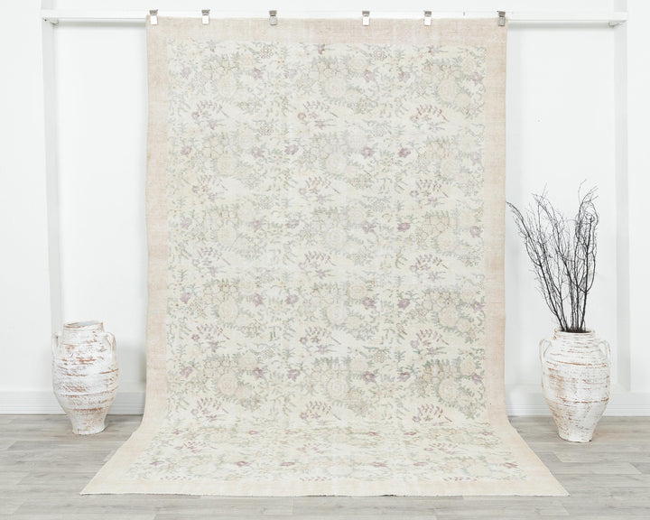 Neutral Oushak Rug 6' 2" x 9' 6" | No. VR15867