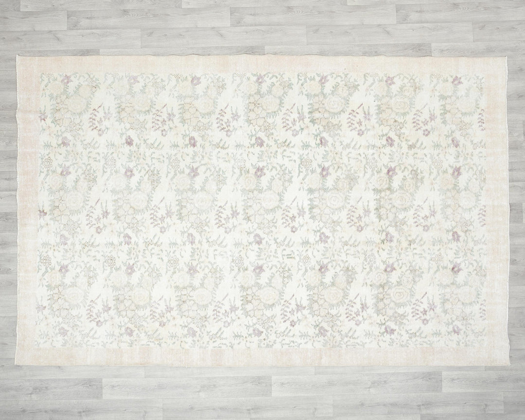 Neutral Oushak Rug 6' 2" x 9' 6" | No. VR15867