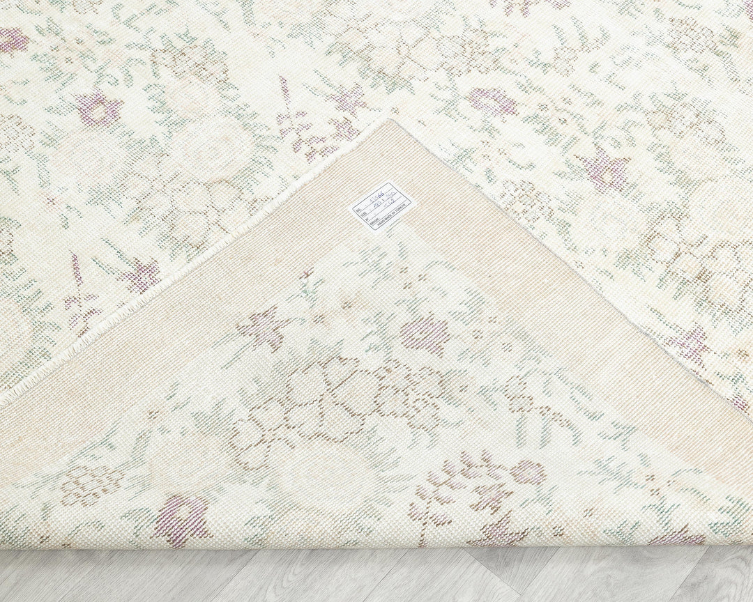 Neutral Oushak Rug 6' 2" x 9' 6" | No. VR15867