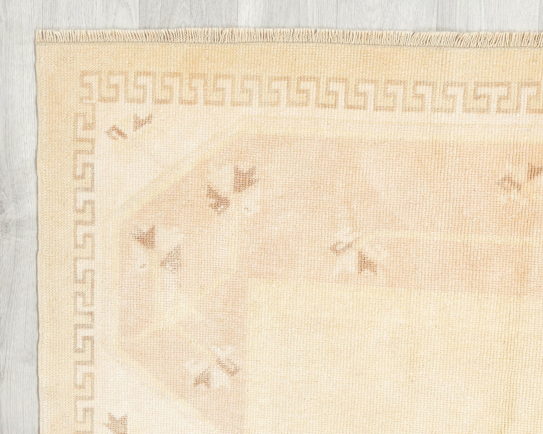 Beige Oushak Rug 4' x 6' 9" | No. VR38860