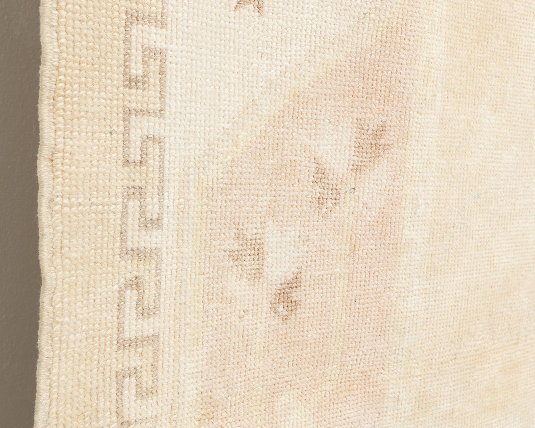 Beige Oushak Rug 4' x 6' 9" | No. VR38860