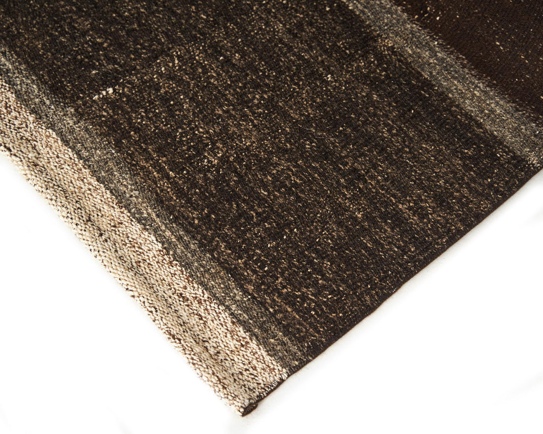 Brown Kilim Rug 4' 1" x 8' 1" | No. VR76864