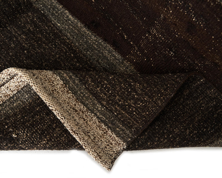 Brown Kilim Rug 4' 1" x 8' 1" | No. VR76864