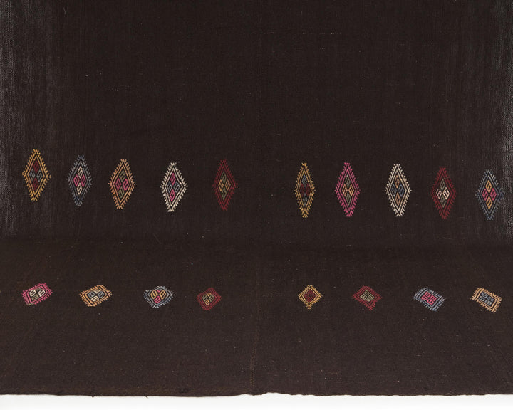 Brown Kilim Rug 7' 5" x 10' 7" | No. VR72532