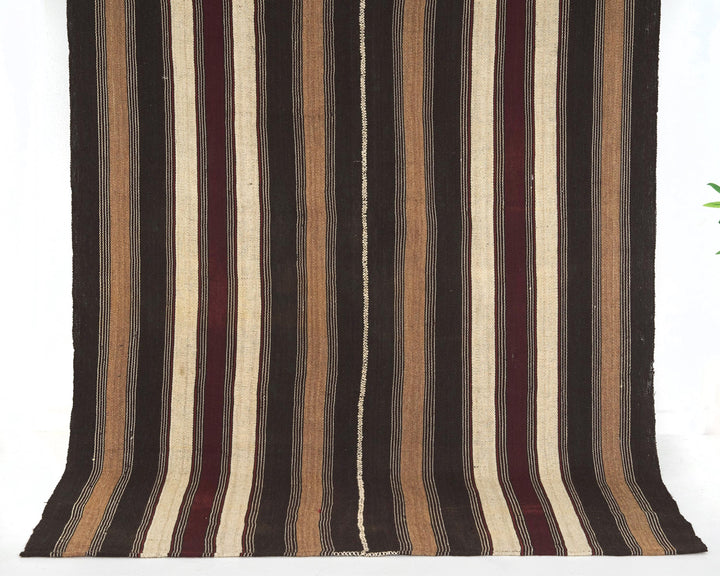 Brown Kilim Rug 4' 10" x 8' 2" | No. VR68733