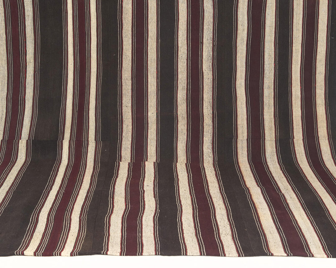 Kilim Rug 6' 11" x 10' 11" | No. VR40465