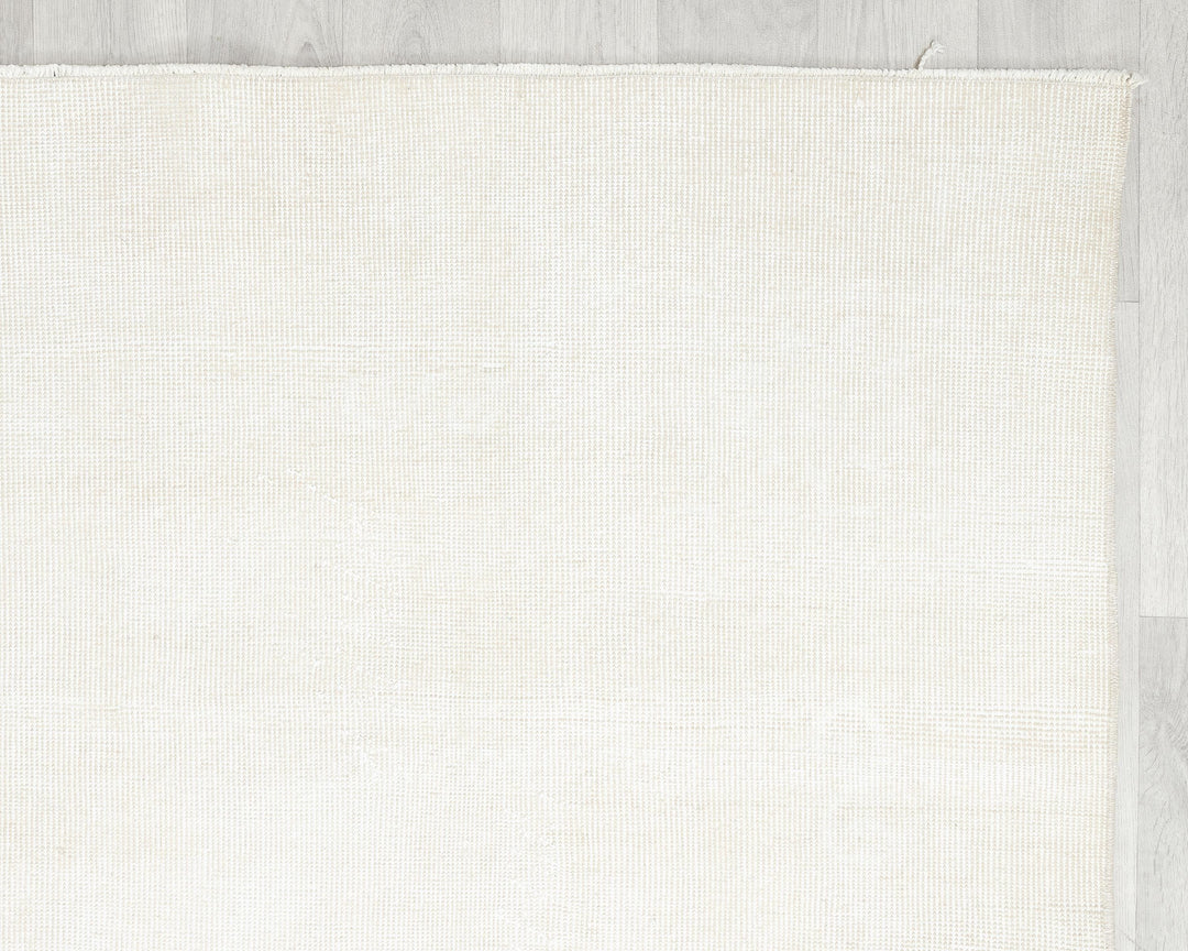 White Oushak Rug 6' 5" x 10' 1" | No. VR75653