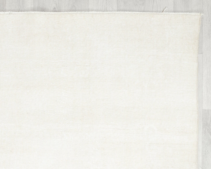 White Oushak Rug 6' 5" x 10' 1" | No. VR75653