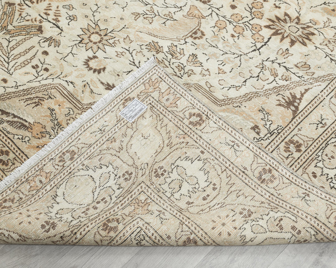 Beige Oushak Rug 8' 6" x 12' 8" | No. VR21400