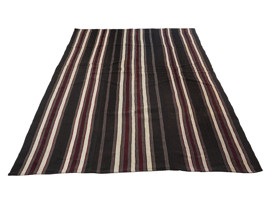 Brown Kilim Rug 7' 1" x 11' 8" | No. VR71272
