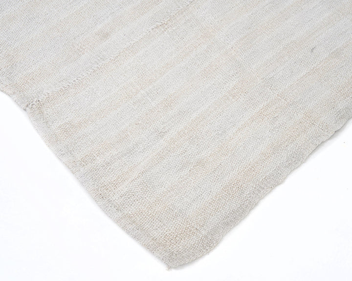 Neutral Runner Rug 2' 7" x 13' 8" | No. VR16154