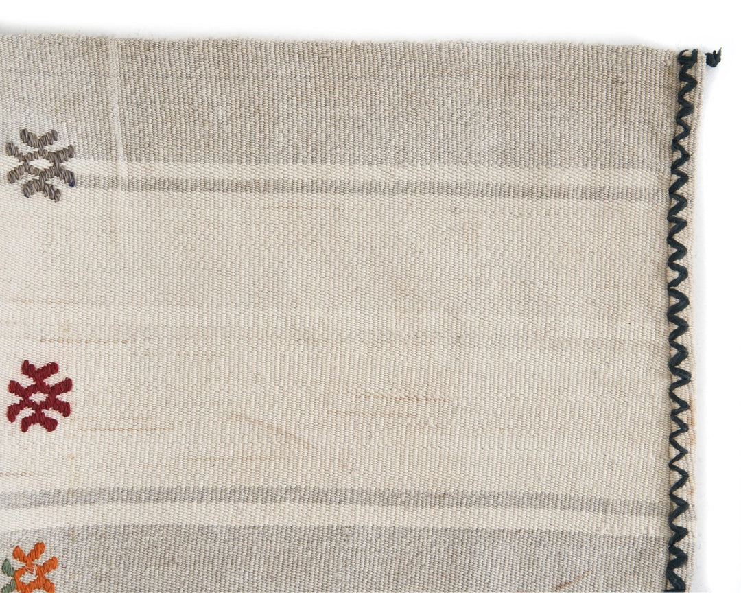 Kilim Rug 6' 7" x 7' 6" | No. VR65117