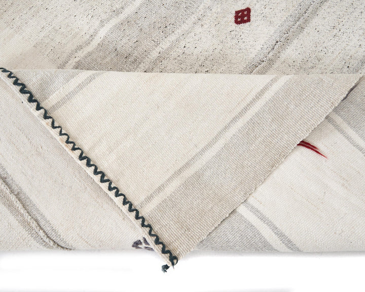 Kilim Rug 6' 7" x 7' 6" | No. VR65117