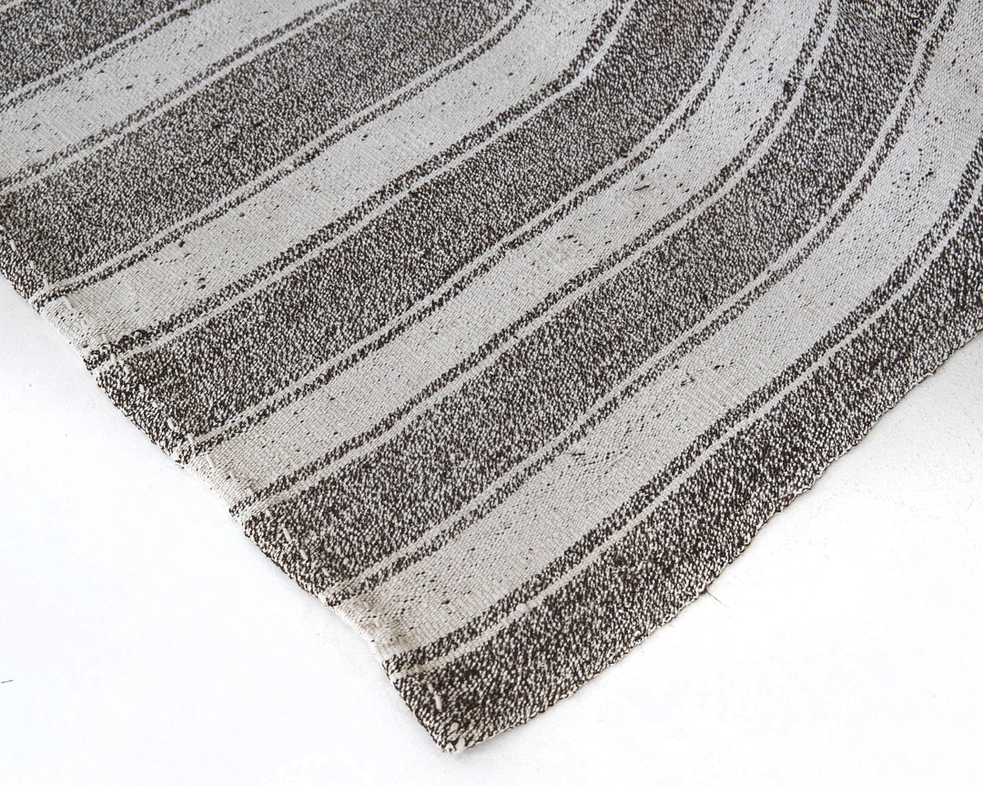 Gray Kilim Rug 6' 8" x 7' 8" | No. VR58928