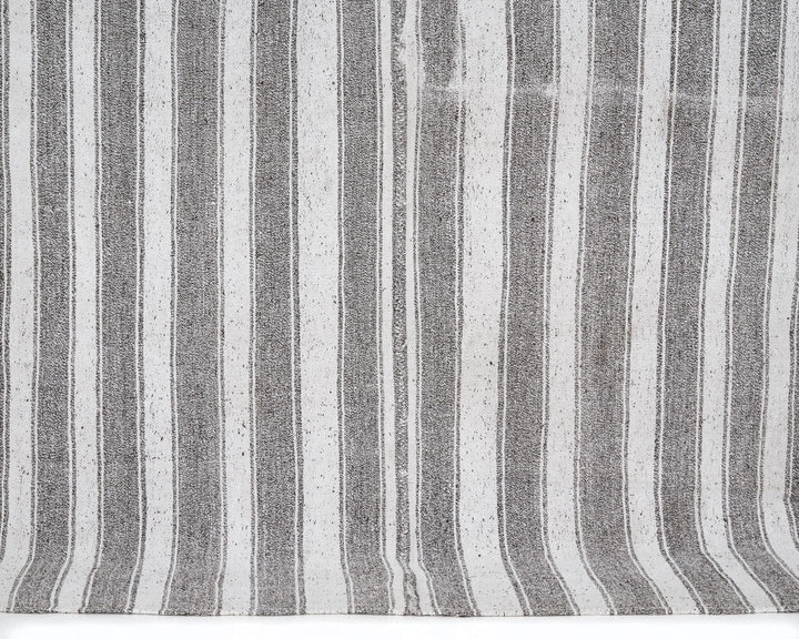 Gray Kilim Rug 6' 8" x 7' 8" | No. VR58928