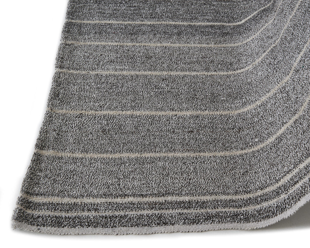Gray Kilim Rug 5' 11" x 8' 5" | No. VR32398