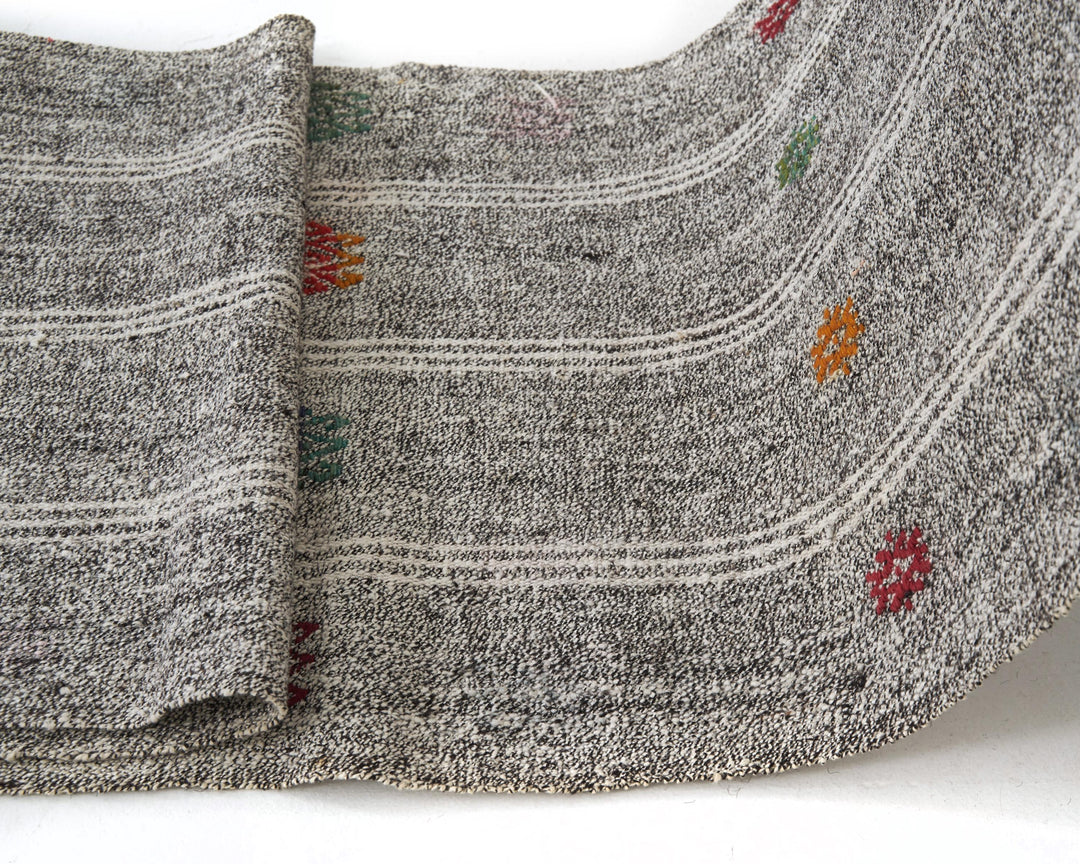Runner Rug 2' 1" x 28' 4" | No. VR25895