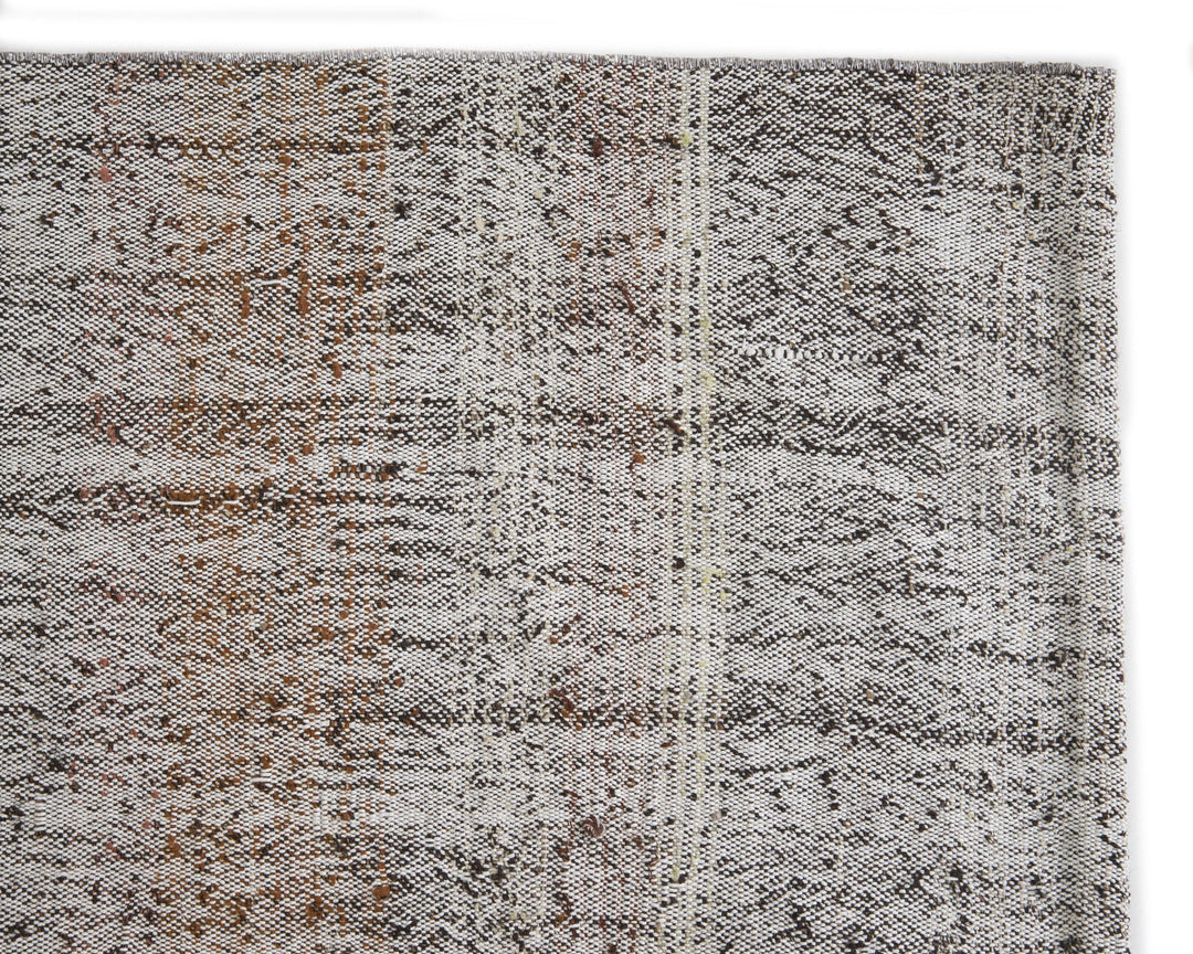 Gray Kilim Rug 7' 1" x 9' 4" | No. VR14312