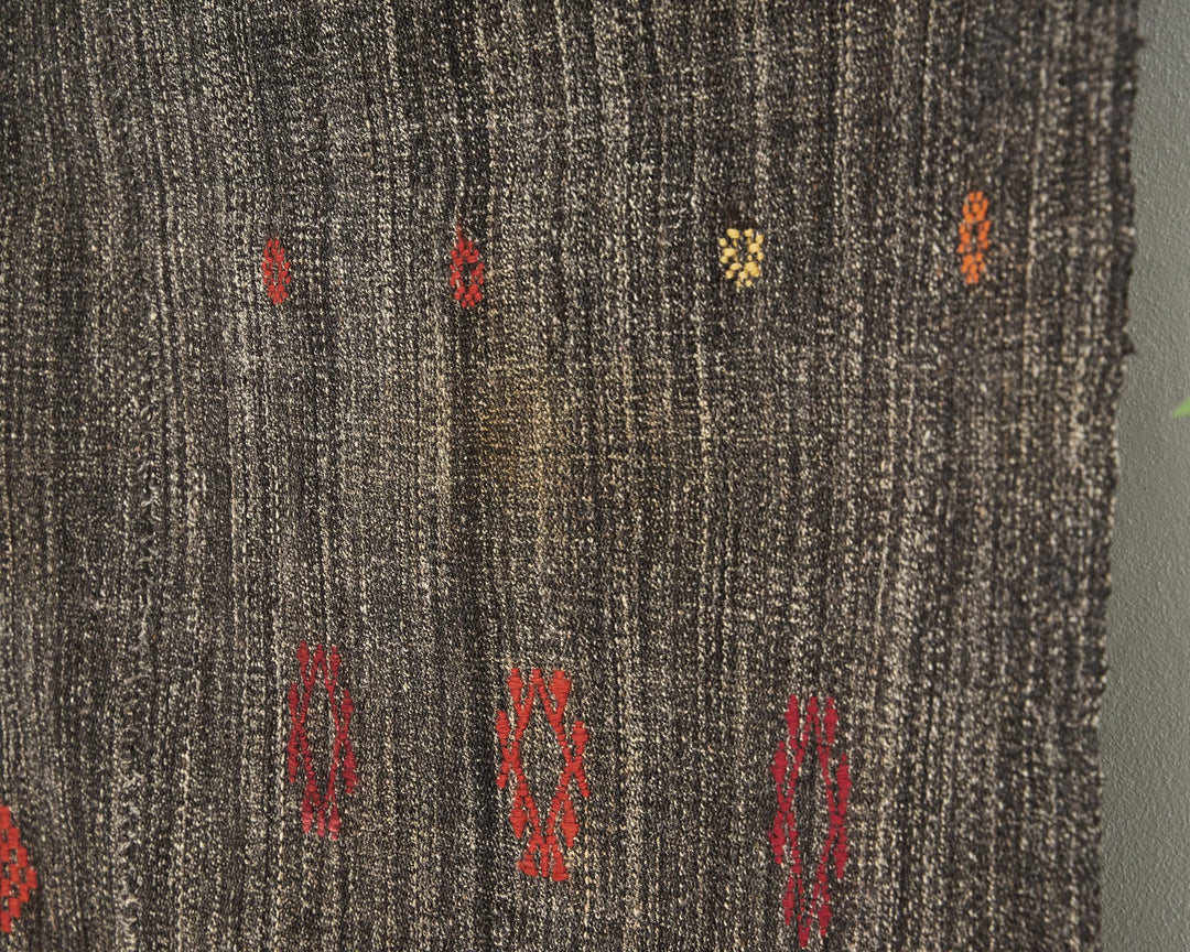 Brown Kilim Rug 6' 7" x 8' | No. VR68238