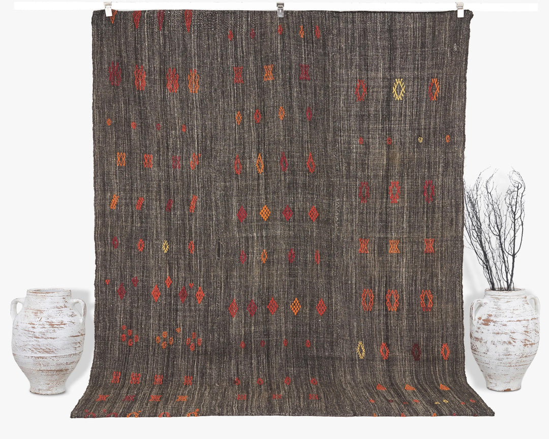 Brown Kilim Rug 6' 7" x 8' | No. VR68238
