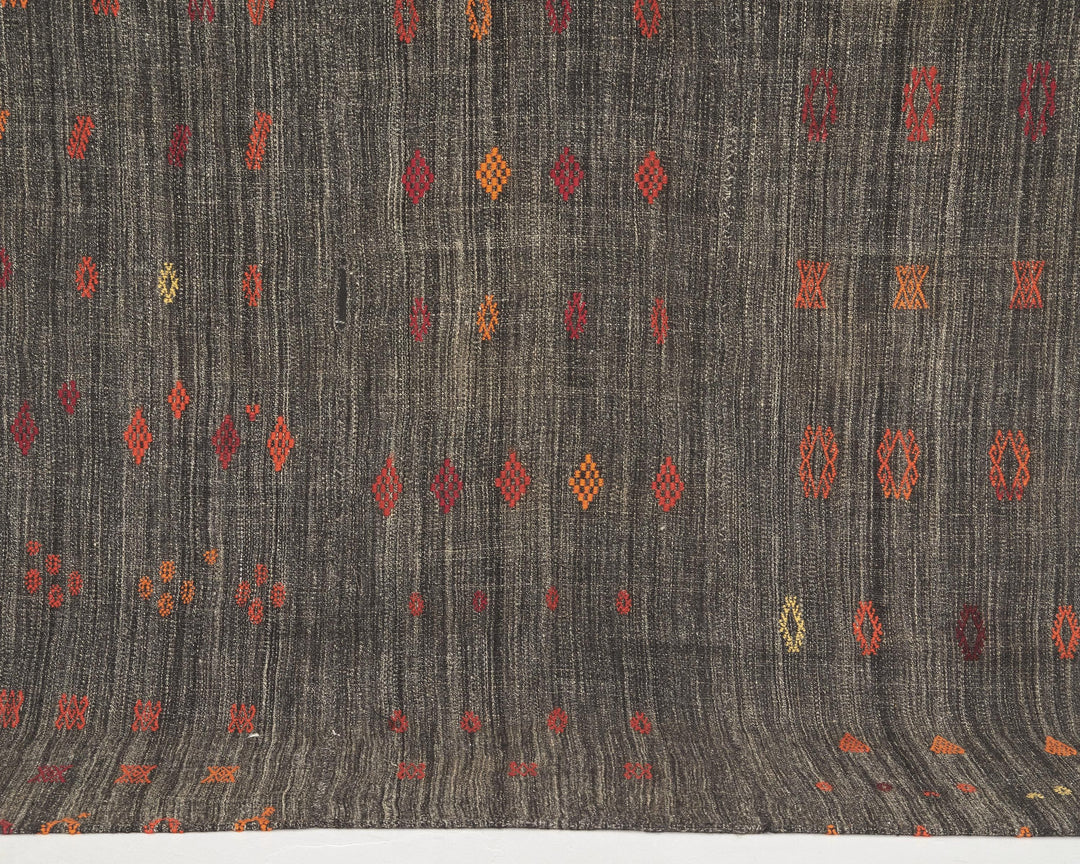 Brown Kilim Rug 6' 7" x 8' | No. VR68238