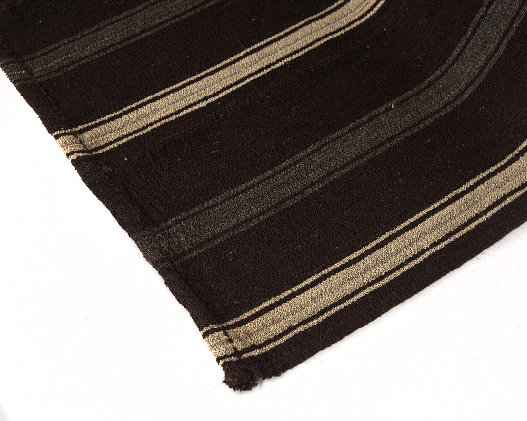 Brown Kilim Rug 8' 2" x 5' 2" | No. VR81286