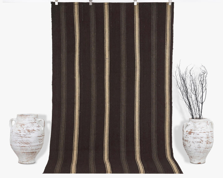Brown Kilim Rug 8' 2" x 5' 2" | No. VR81286