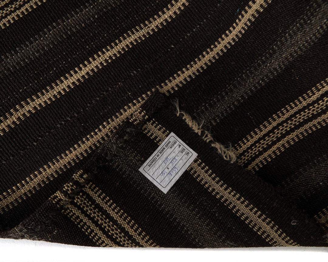 Kilim Rug 4' 11" x 7' 9" | No. VR40398