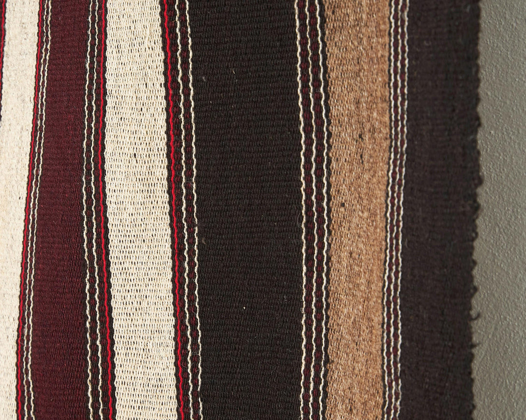 Brown Kilim Rug 5' 5" x 7' 5" | No. VR87877